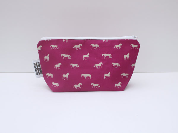 NEW COLOURS! Horse washbag